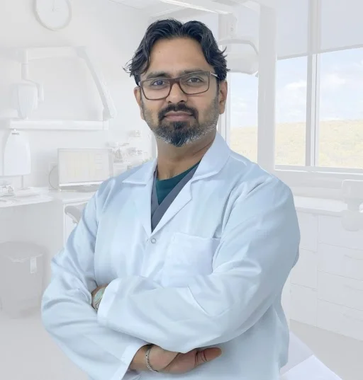 Dr Praveen