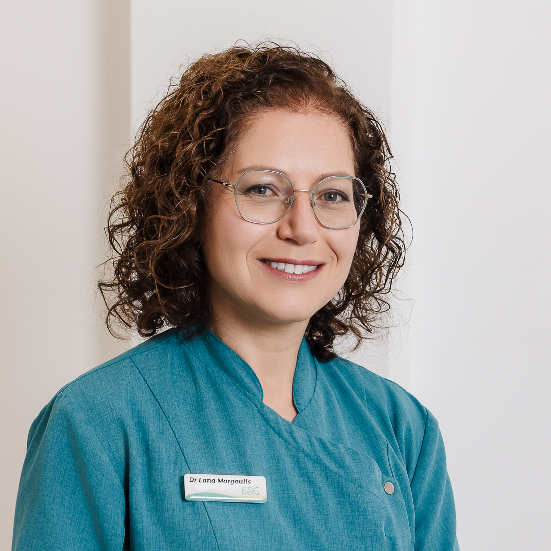 Dr Lana Margoulis (B.D.Sc)