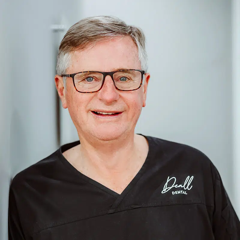 Dr Malcolm Deall