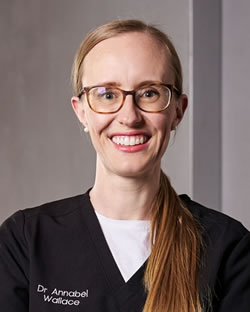 Dr Annabel Wallace