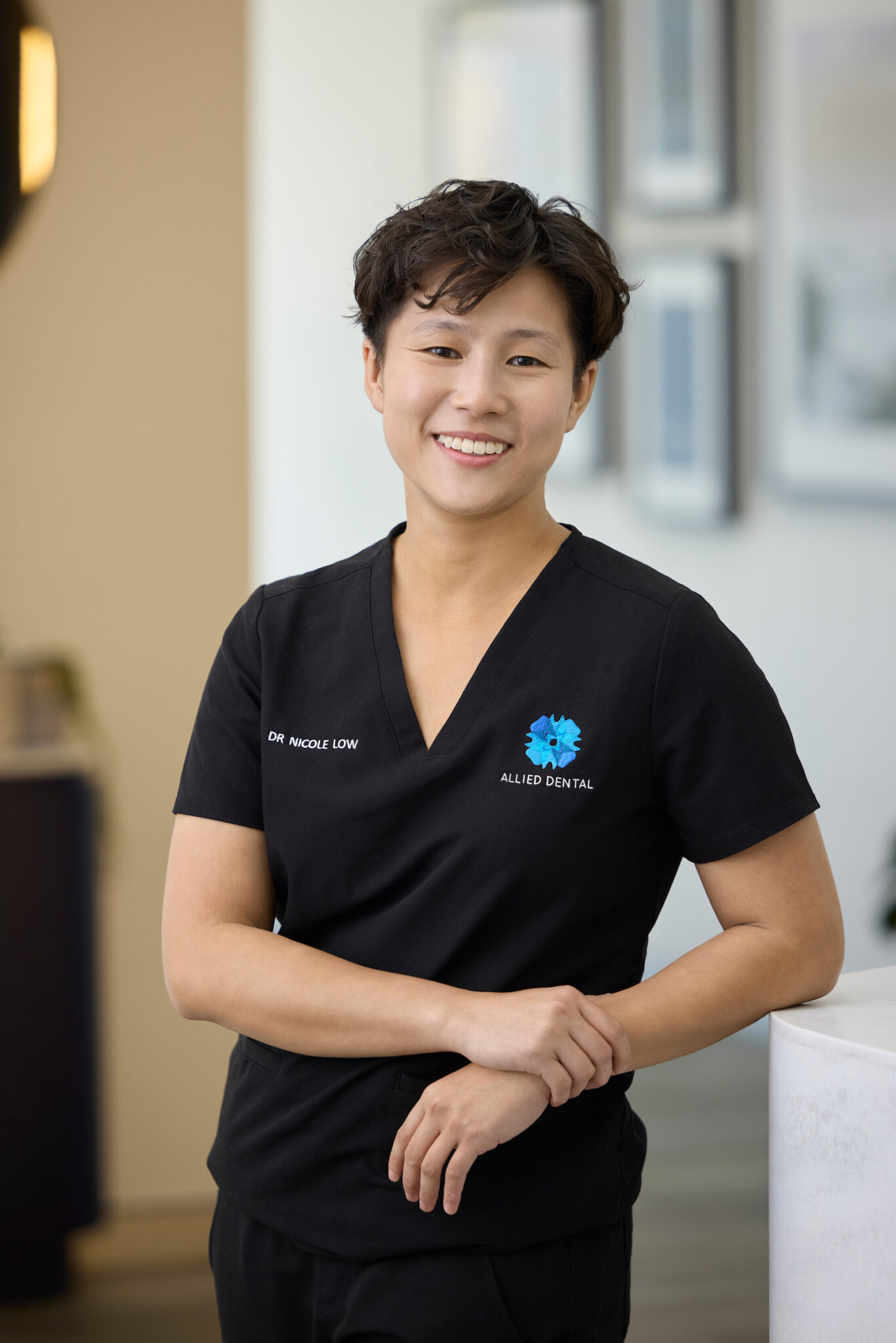 Dr Nicole Low