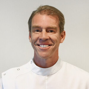 Dr Tony Mendoza
