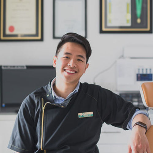 Dr Jolvin Lee