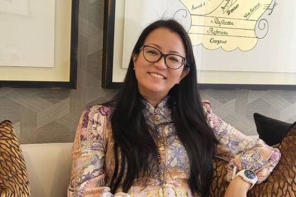 Dr Kelly Tse