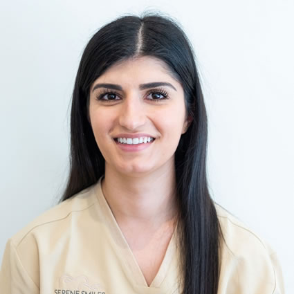 Dr Parnian Zareie