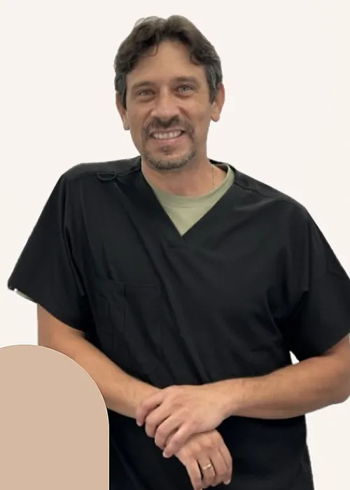 Dr Ricardo Paez