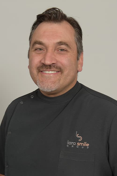 Dr Charlie Kahwagi