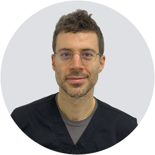 Dr. Poli Guniaridis