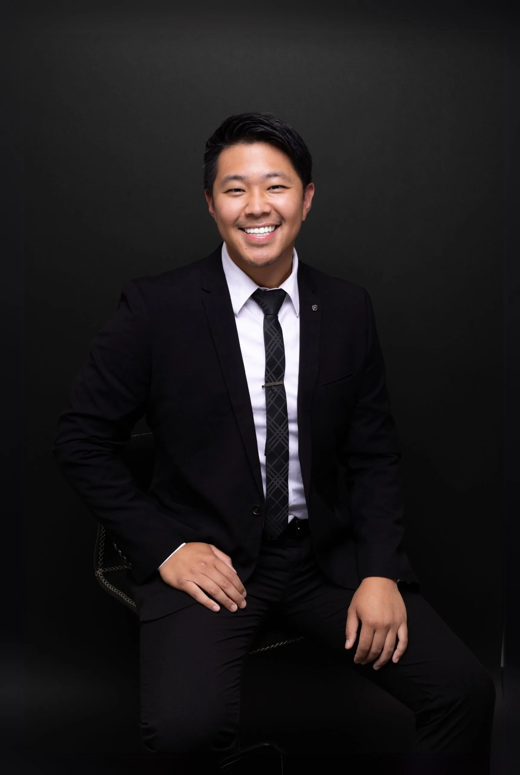 Dr Daniel Zhang