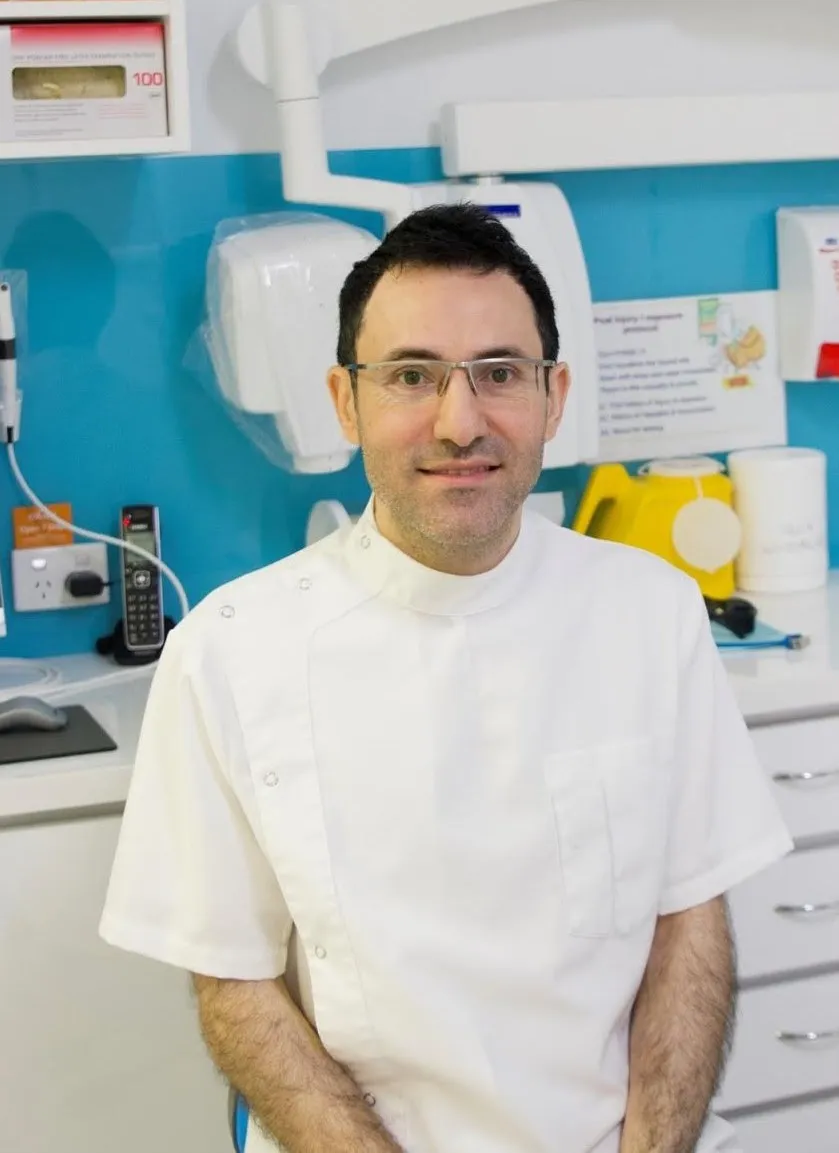 Dr Sam El Jaouhari