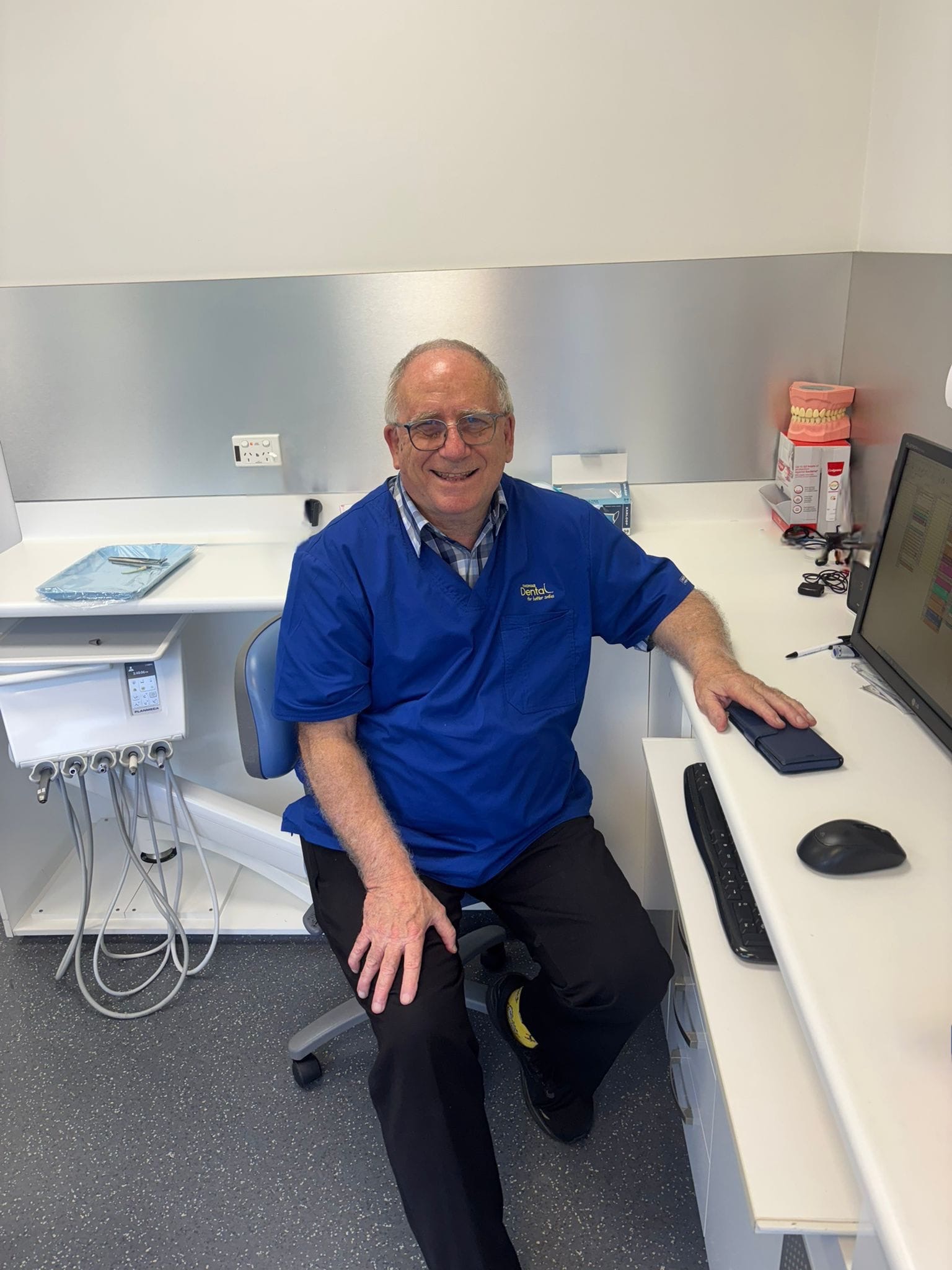 Dr Steve Baker