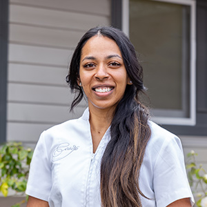 Dr. Roshini Ponnarasu