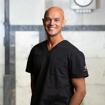 Dr Ian Brannaghan
