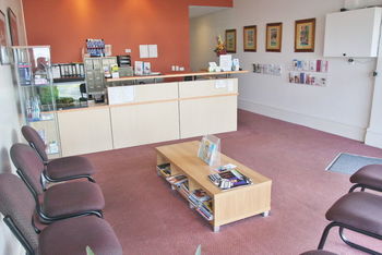 Avondale Heights Dental Clinic-Dr Jeff Lipshutz photo 4