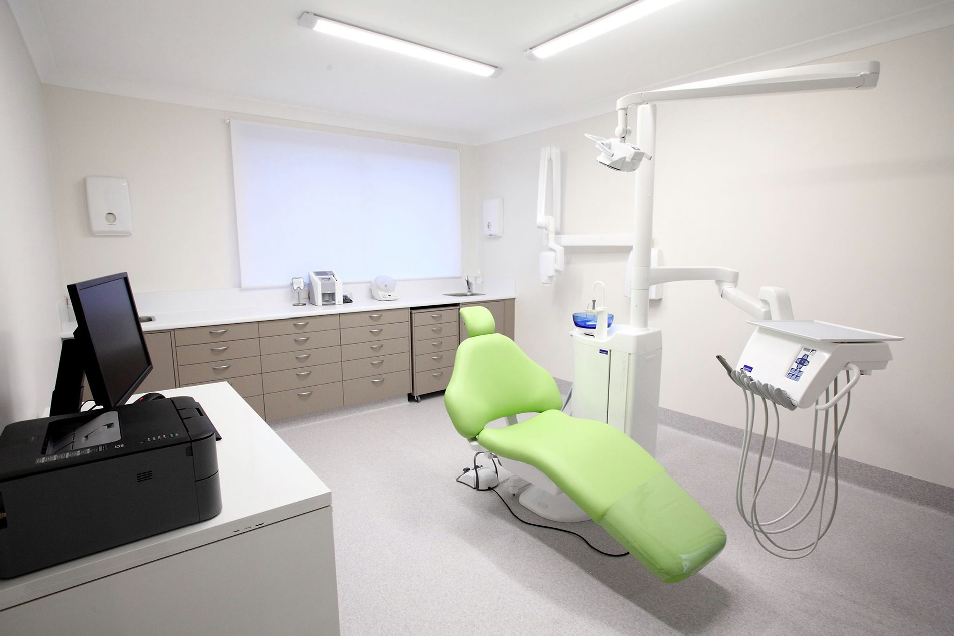 Beaumont Hills Dental Clinic (Dr. Ho Wan) 牙醫 photo 3