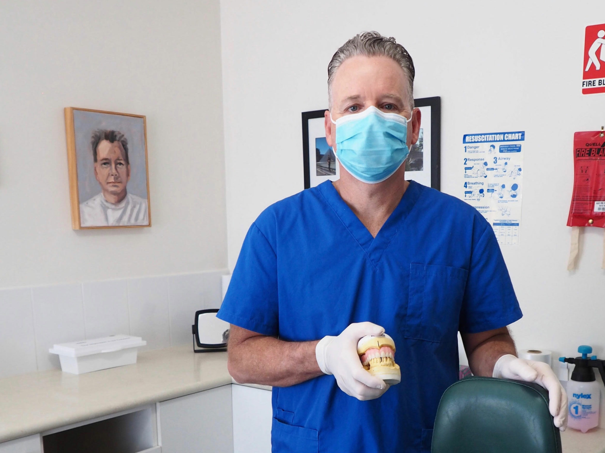 Chris Hewitson Dentures Plus photo 1