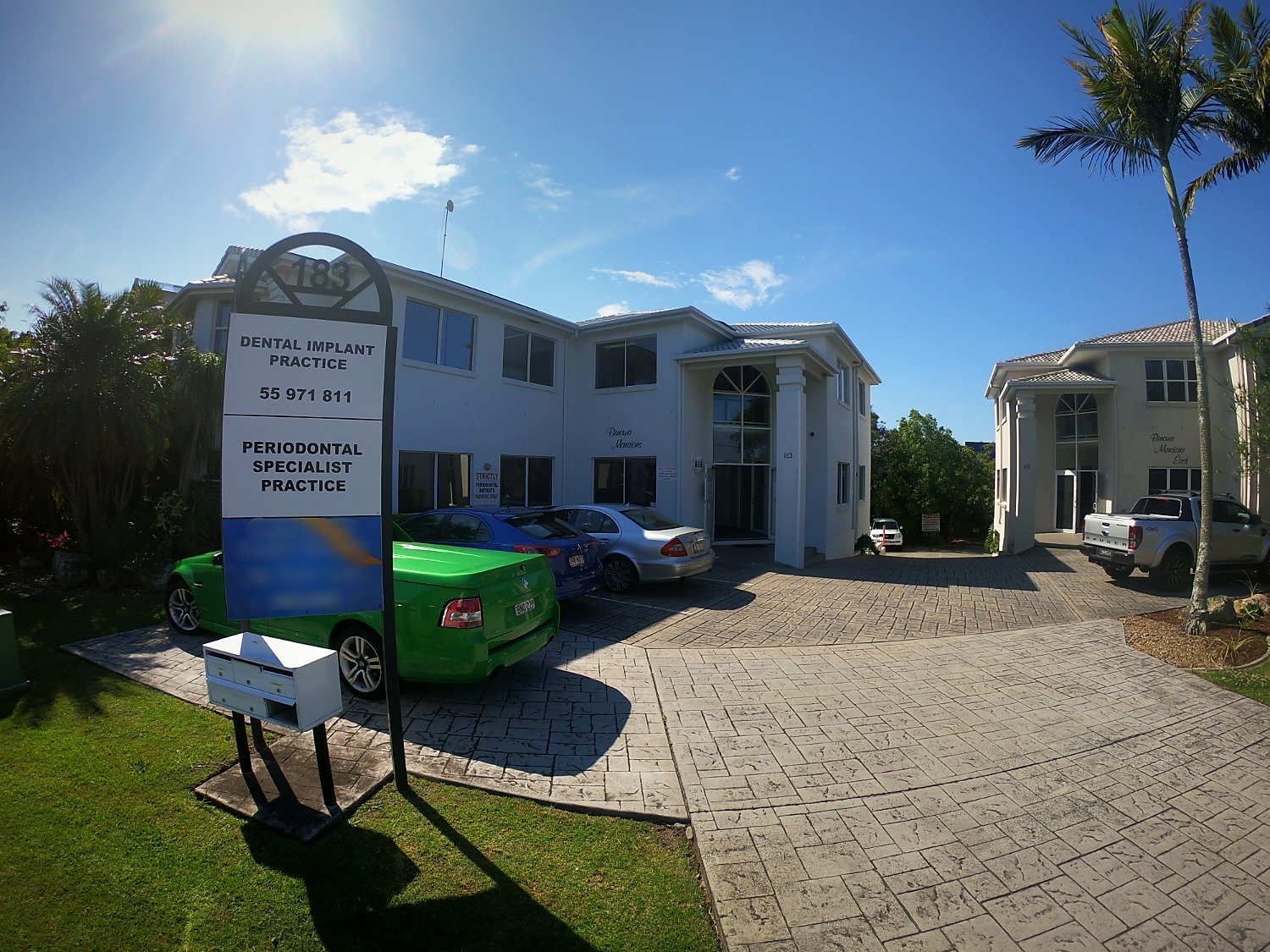 Benowa Mansions photo 2