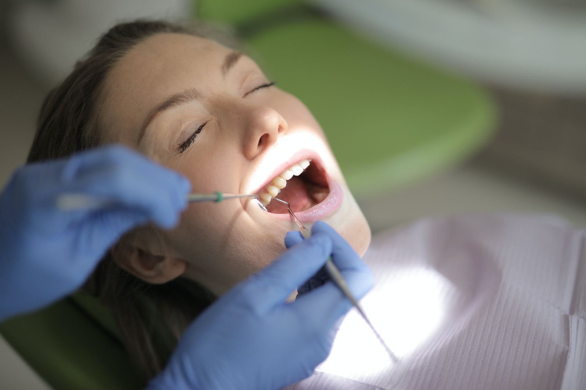 noel elmowy dental surgeon photo 1