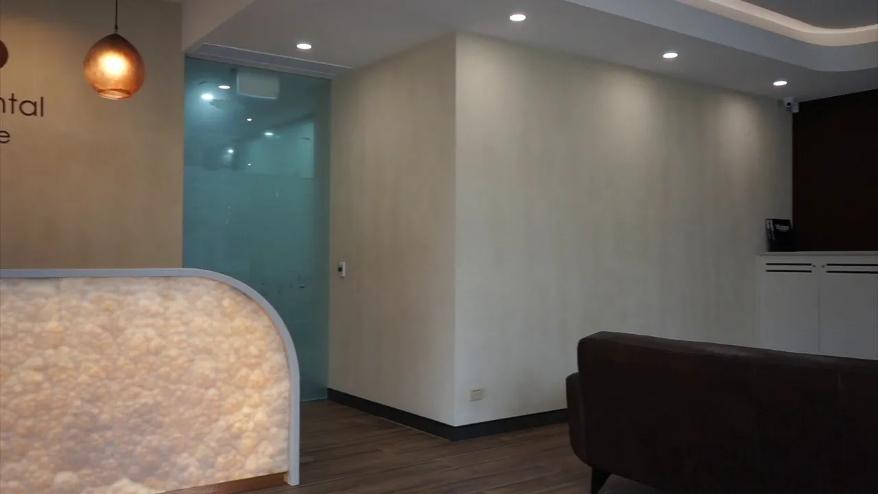 Specialised Dental & Implant Centre photo 2