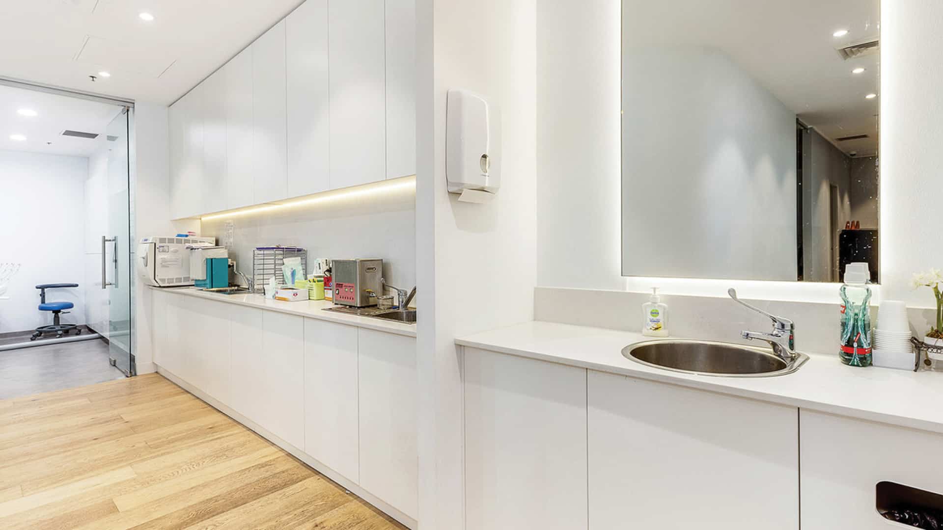 White Dental Clinic photo 1