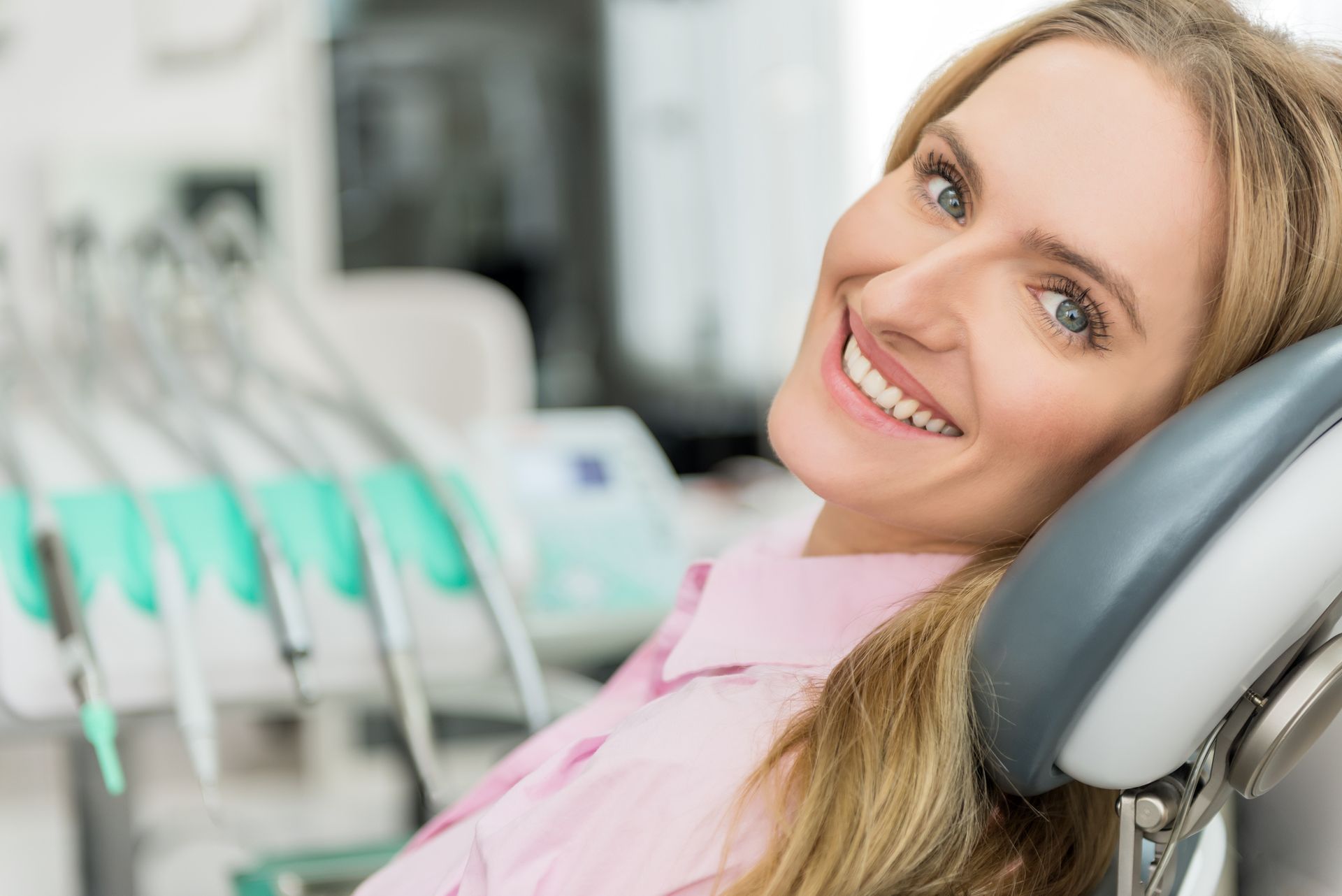Shyne Dental & Denture Clinic photo 2