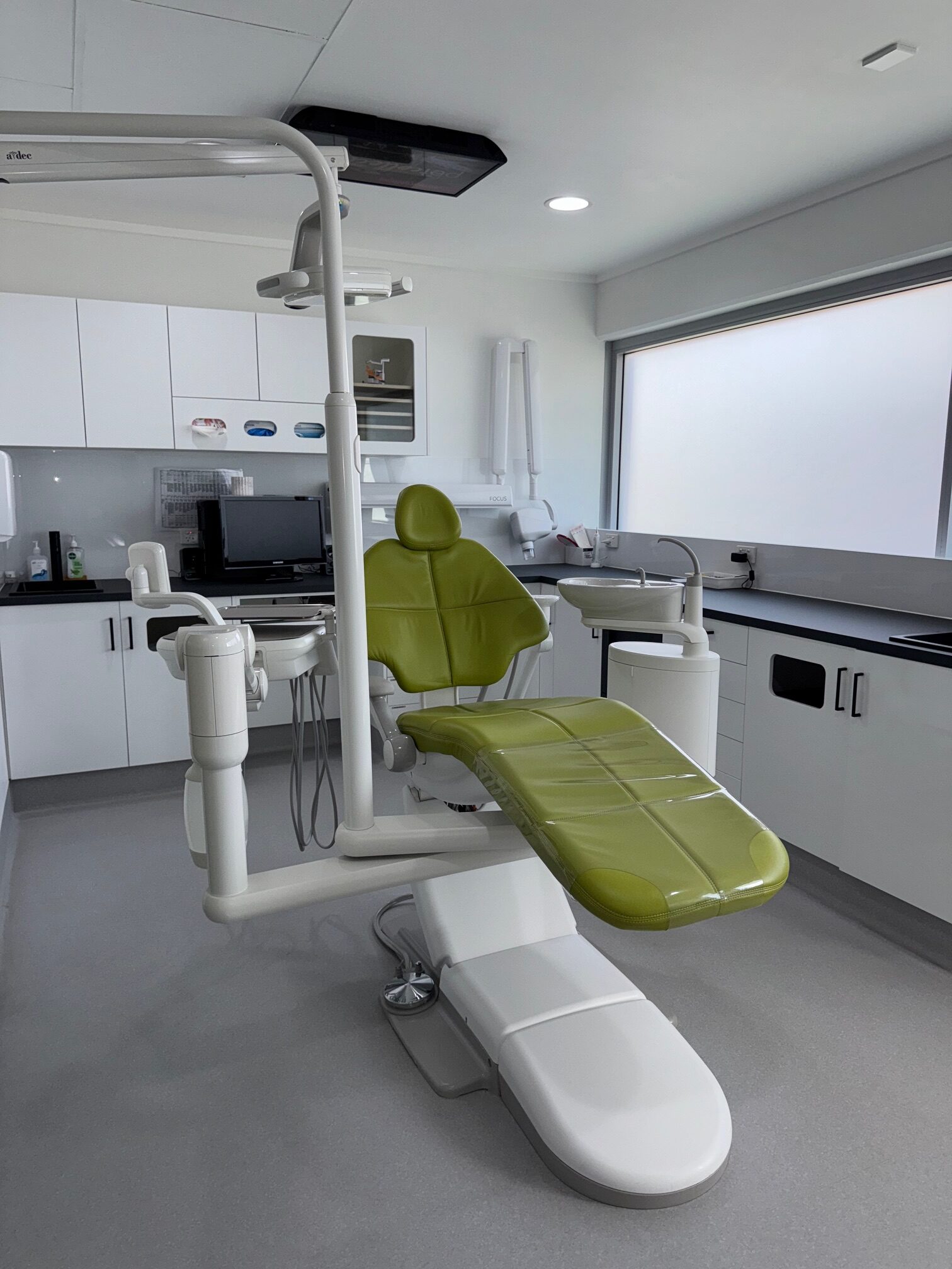 White Rabbit Dental Como photo 2