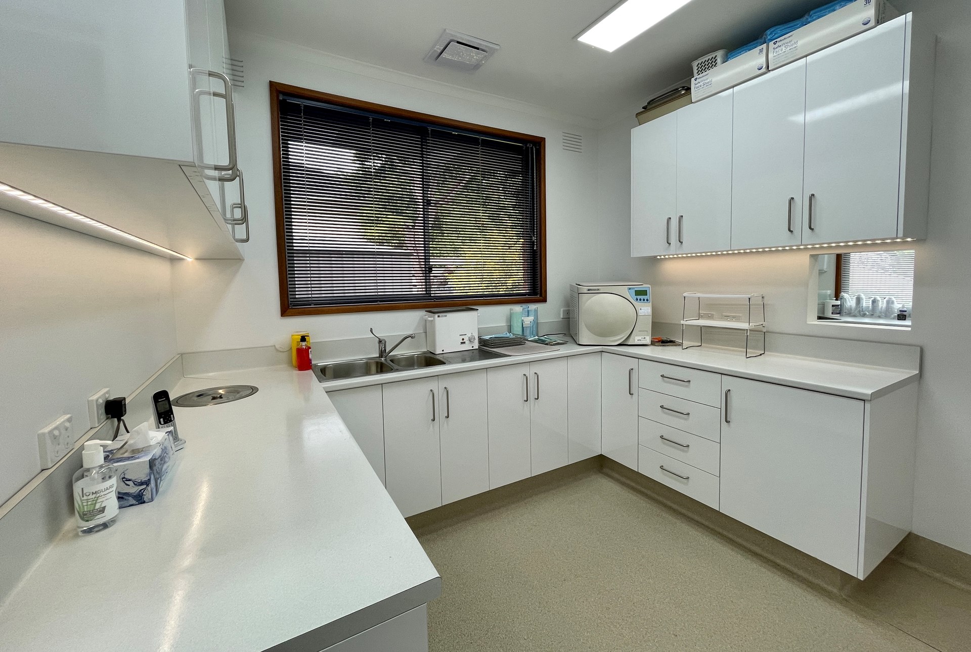 Dr Lester Mark, Endeavour Hills Dentist photo 3