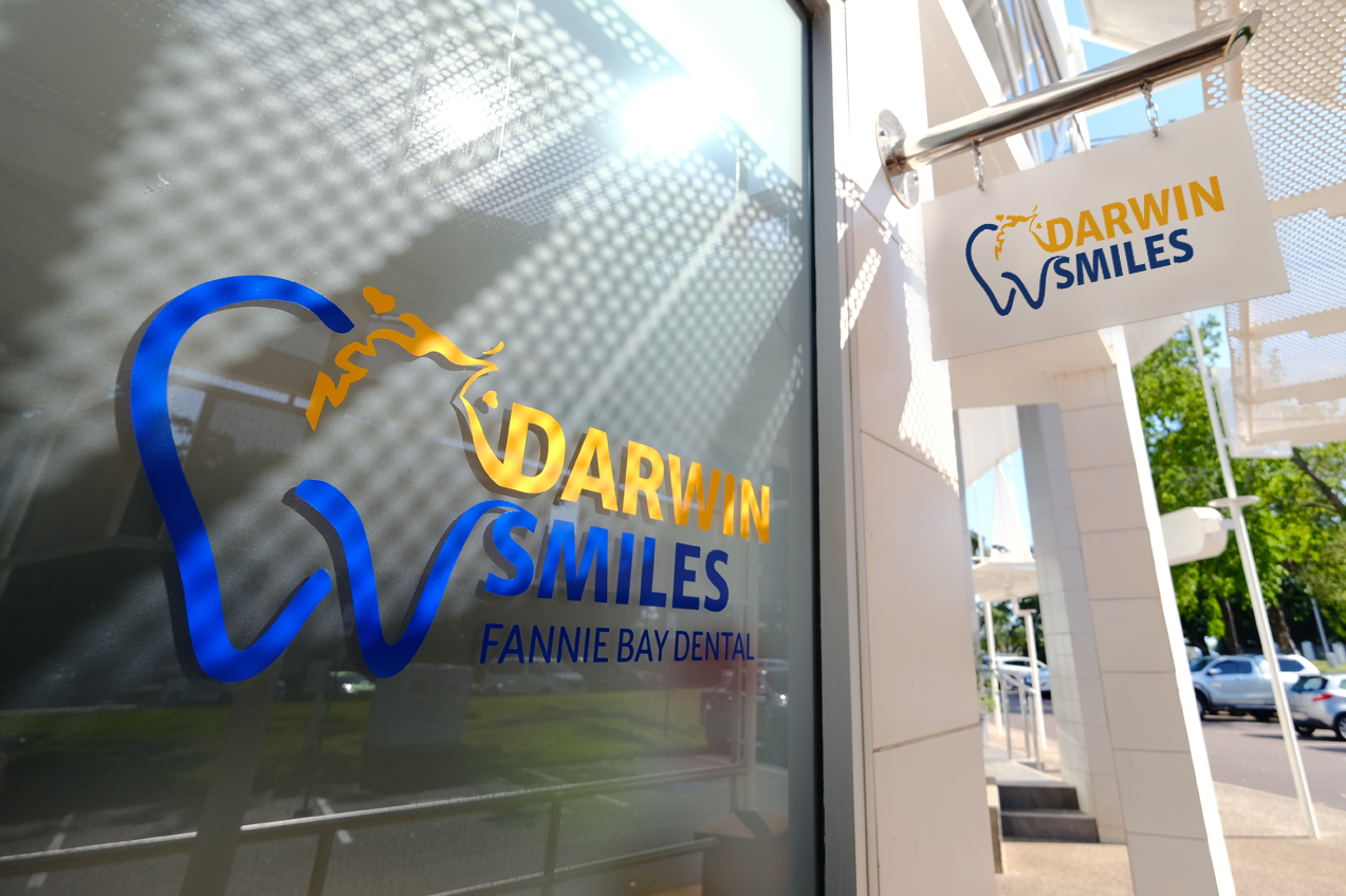 Darwin Smiles photo 1