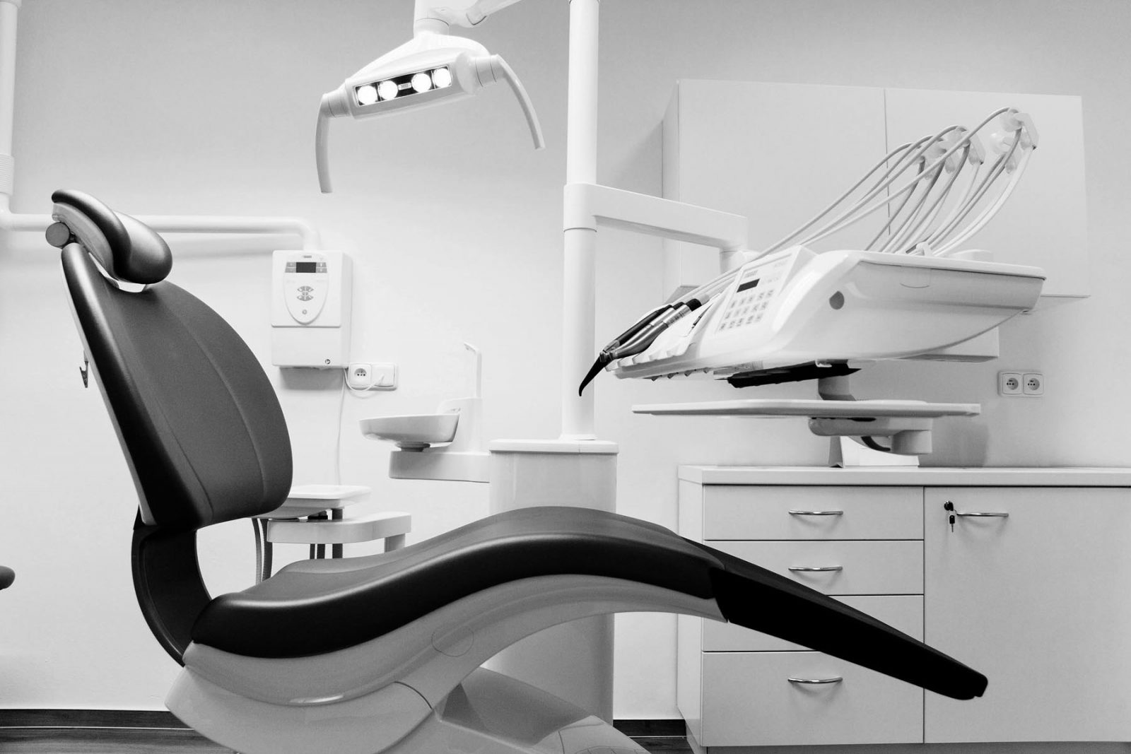 Universal Dental Centre photo 1