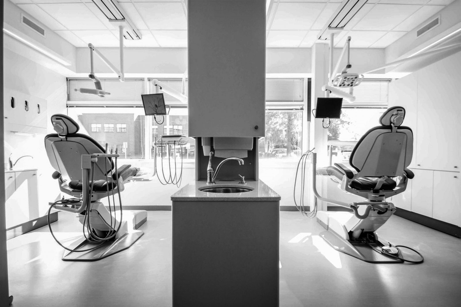 Universal Dental Centre photo 2