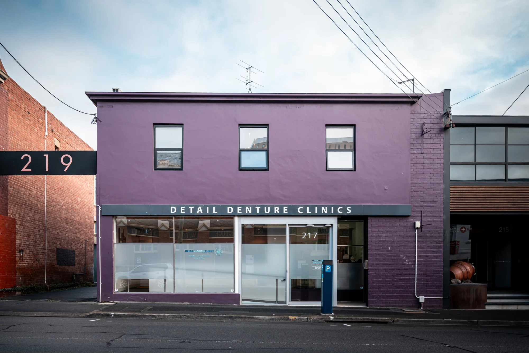 Detail Denture clinics photo 3