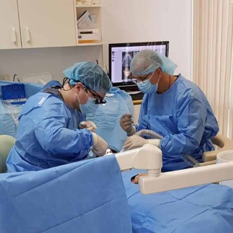Dr Farhadi's Dental Clinic - Dentist Indooroopilly photo 4