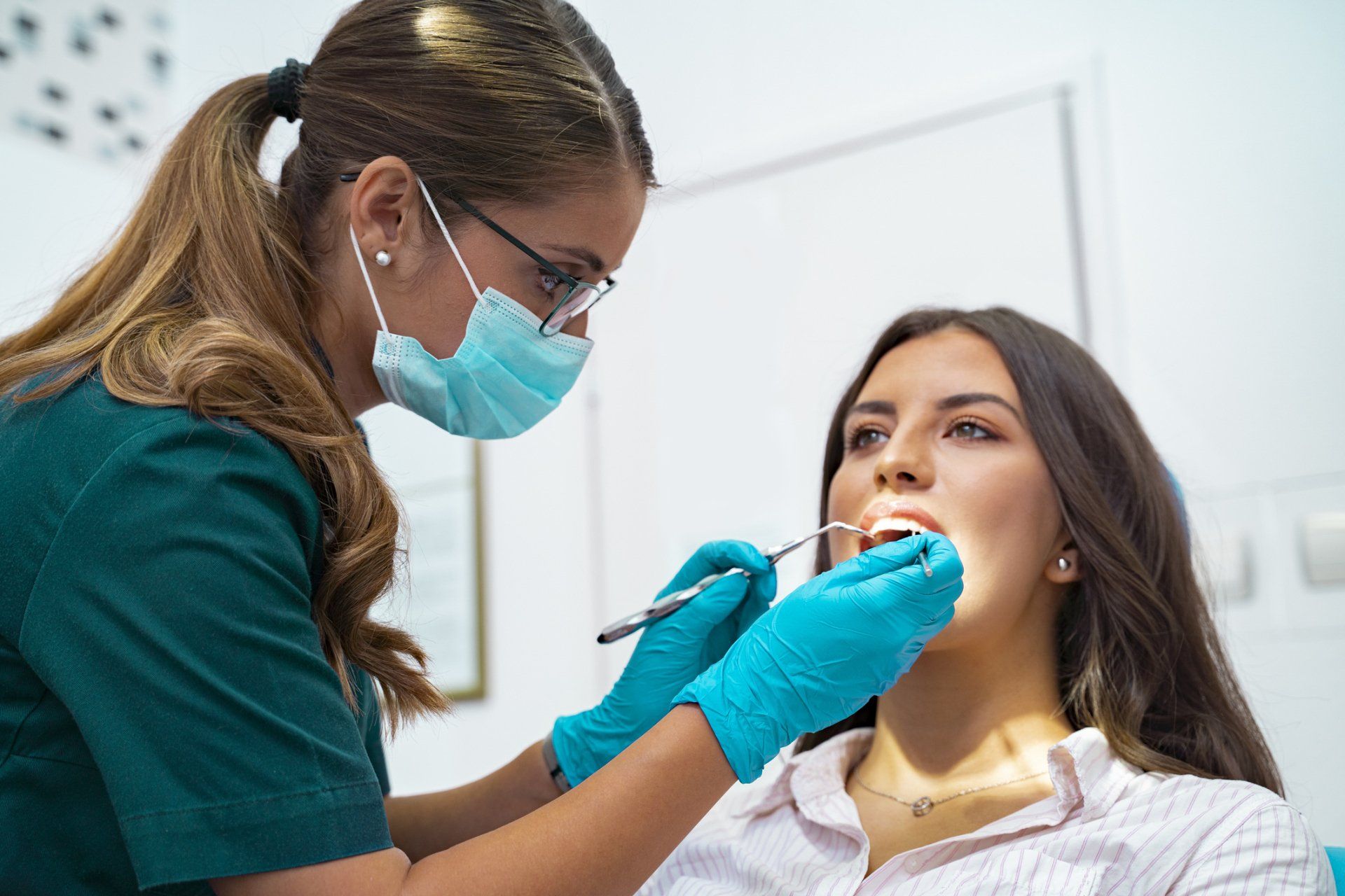 Anthony Lee and Caroline Mak Dental Surgery photo 2