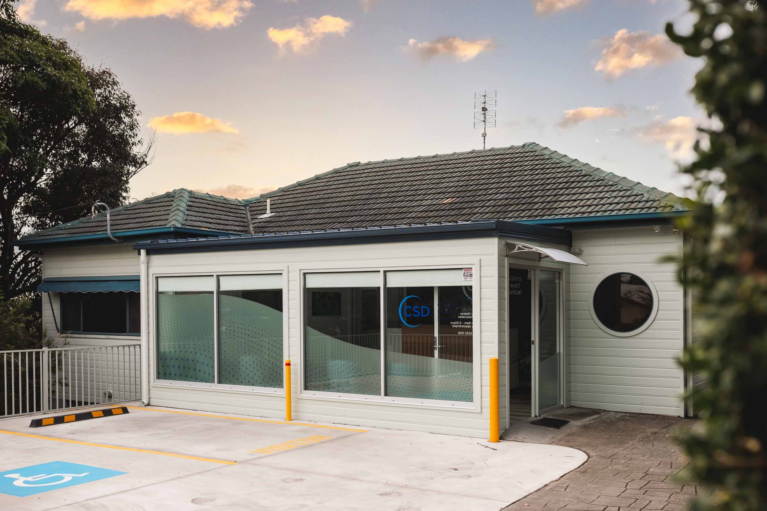 Collins Street Dental - Dr. Neerav & Associates photo 1