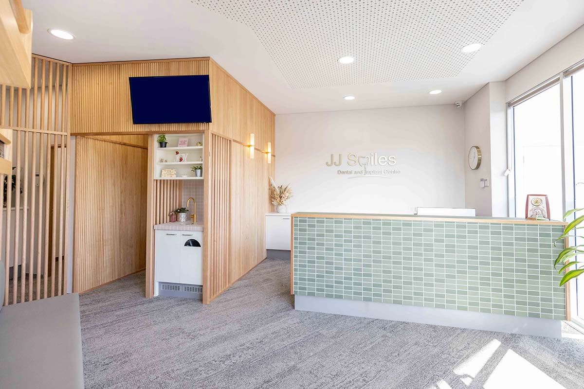 JJ Smiles Dental and Implant Centre photo 2