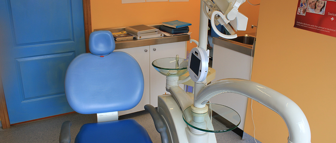 Evan Street Denture Clinic photo 2