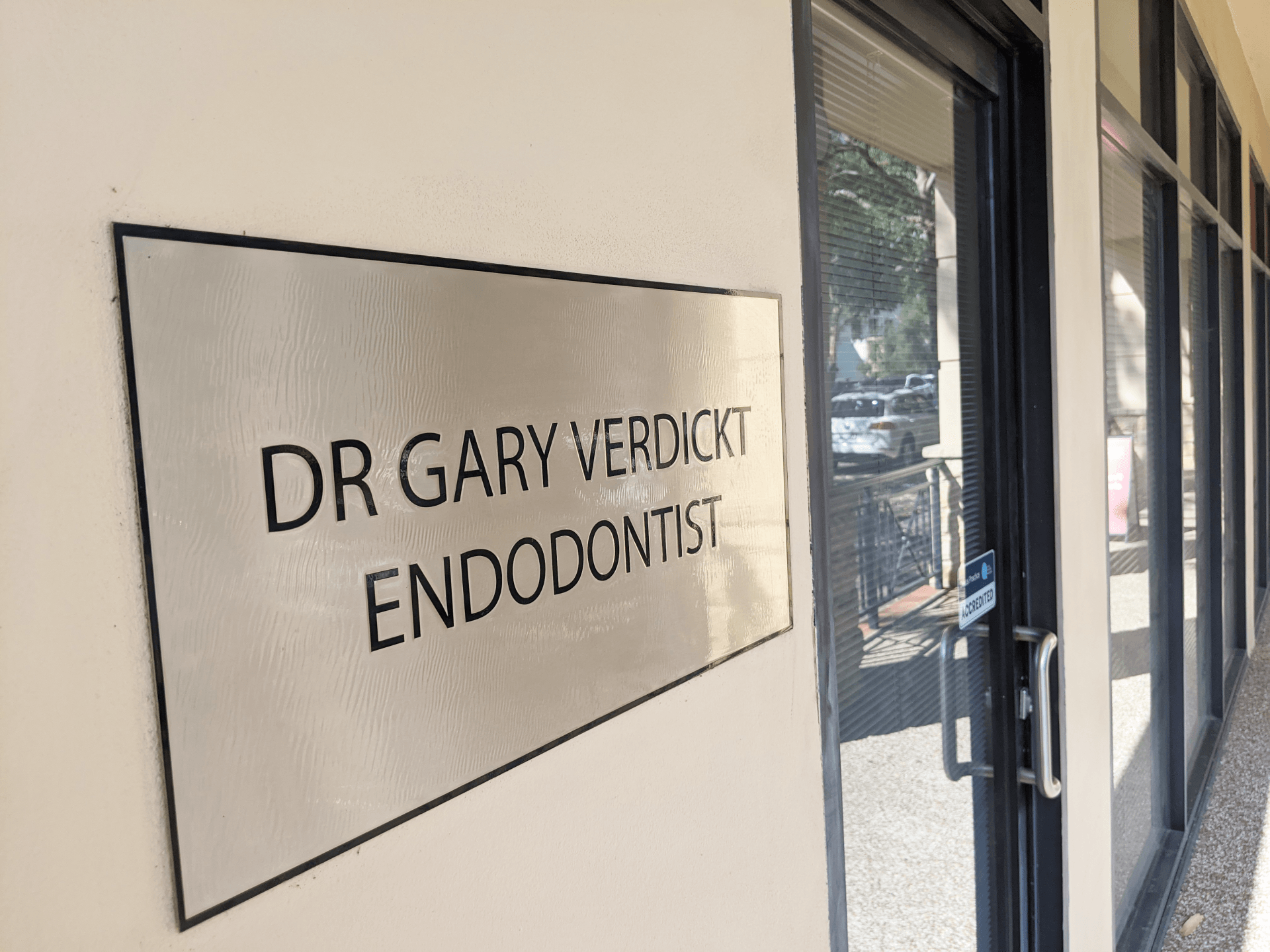 Dr Gary Verdickt, Endodontist photo 1