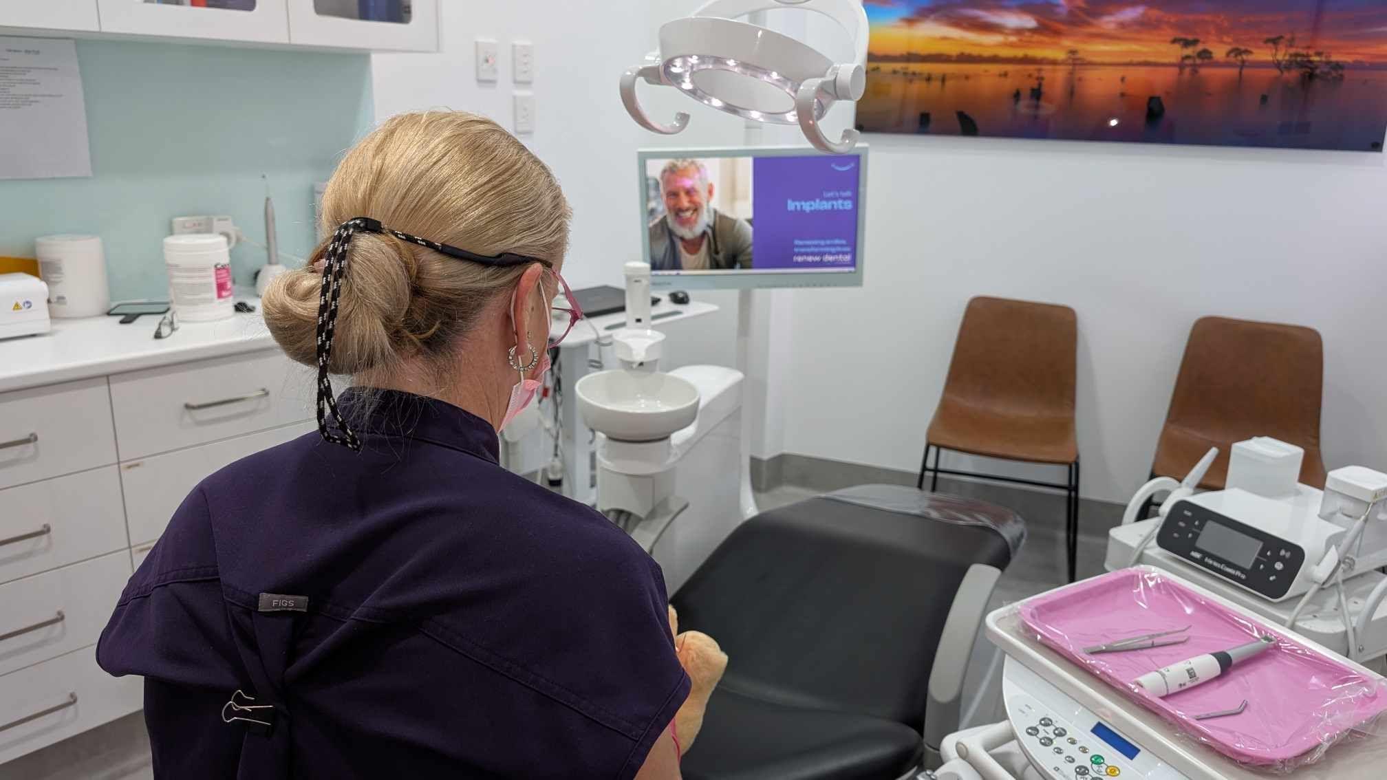 Renew Dental Lounge photo 3