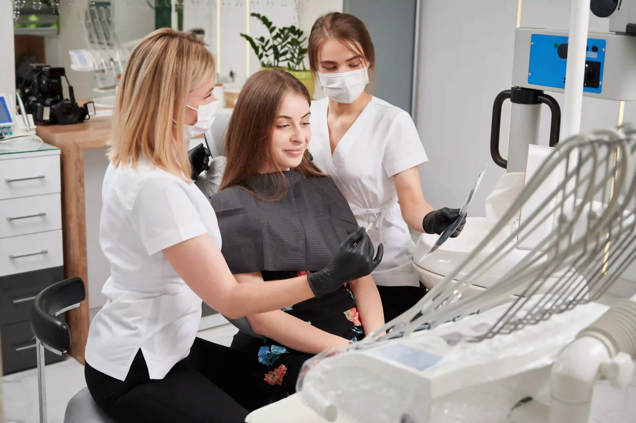Queen Napier Dental photo 2