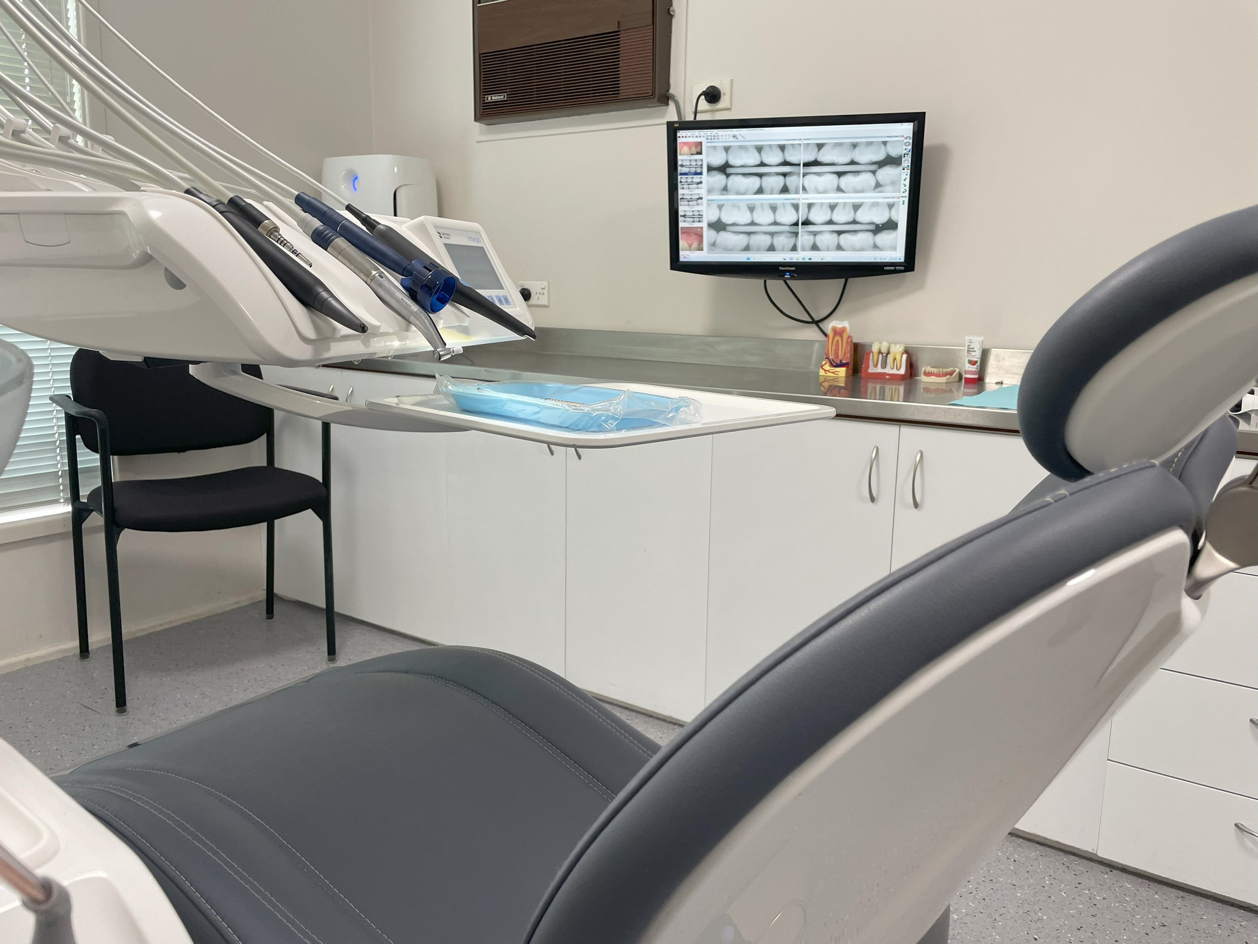 Westleigh Dental - Dr Bruce Chong & Dr Mark Chong photo 1