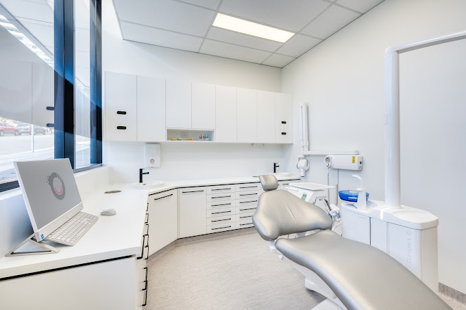 Gum & Dental Implant Centre - Periodontics and Prosthodontics Care, Dental Specialists photo 2