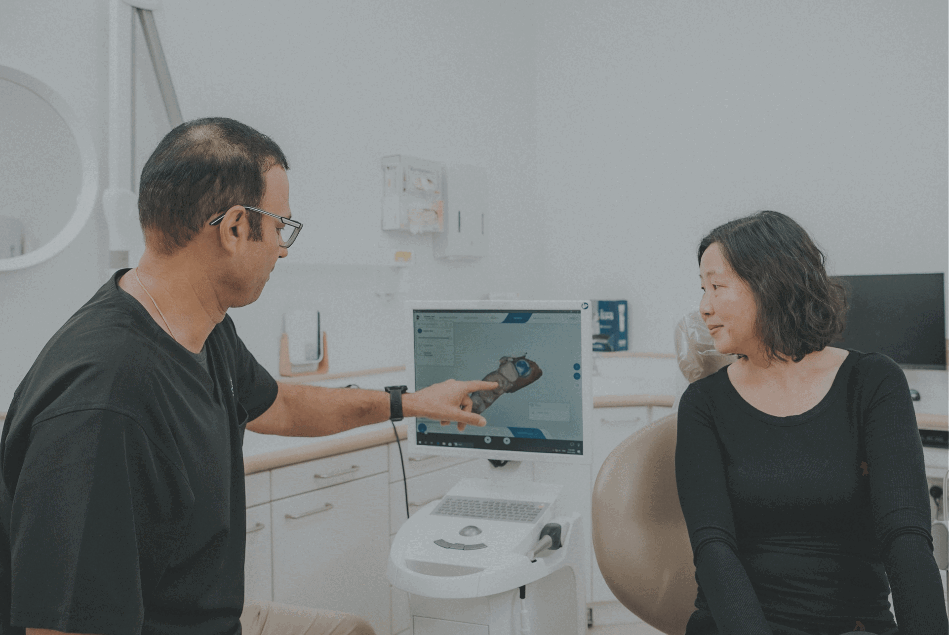 DaVinci Smiles Dental Implant Centre photo 4