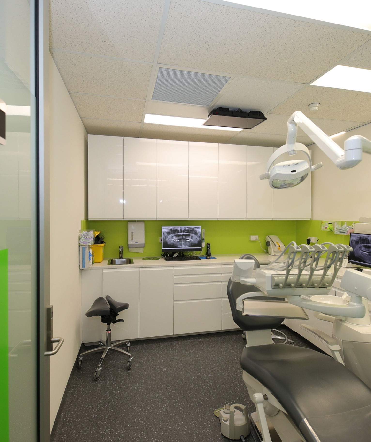 Dental R Us photo 1